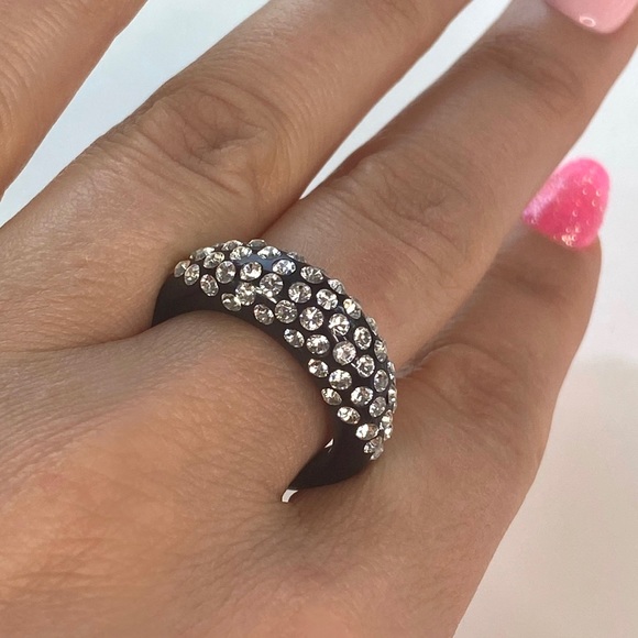 Acrylic Crystal Ring Embellished With Genuine“Crystal Stone Elements”New! - Picture 10 of 12